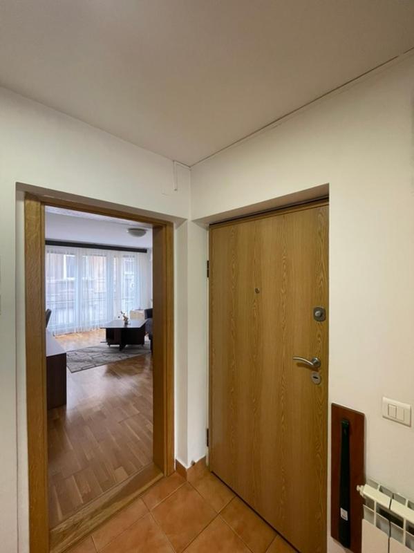 Apartment RENA - private parking - image 9