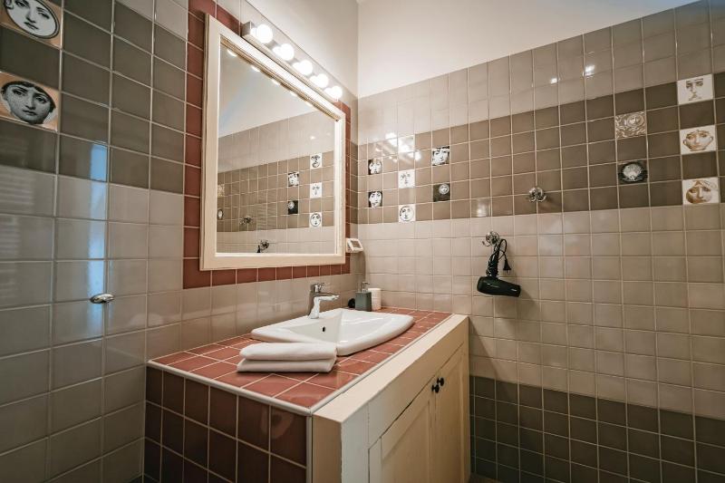 Apartment image 3