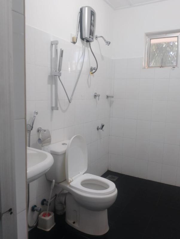 Double Room with Private Bathroom image 2