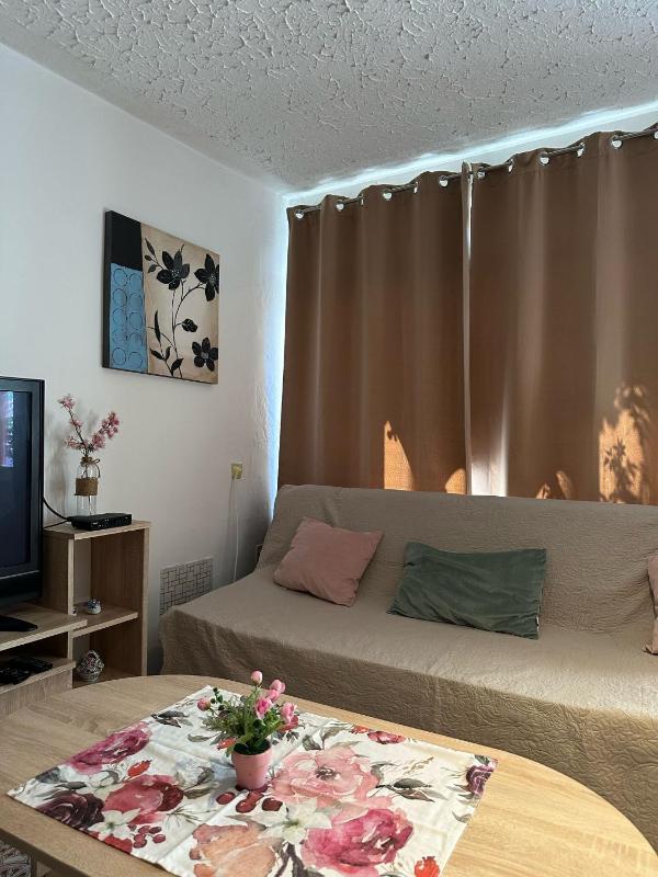 Apartment House Aria - image 35