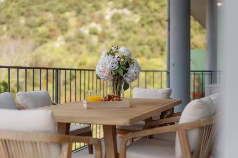 Sky Bay Residence - image 2