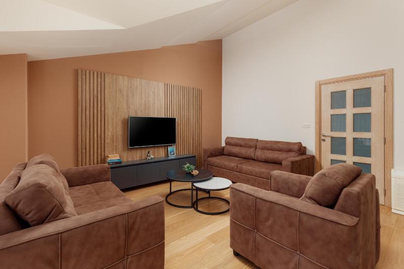 Apartment image 2