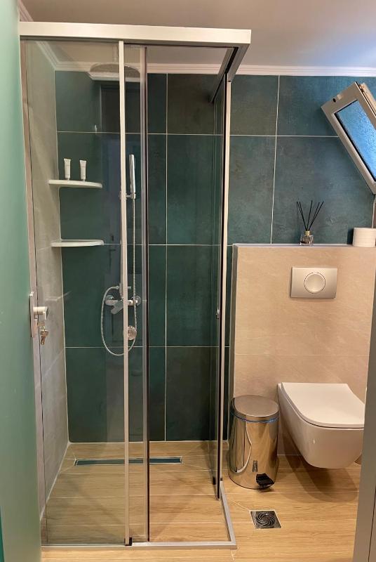 Standard Quadruple Room image 1