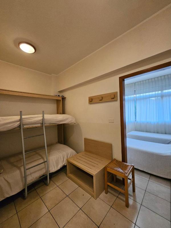 Quadruple Room image 4