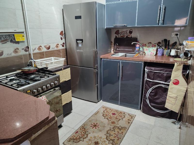 Charming 3-Bedroom Apartment in Alexandria with City View - image 9