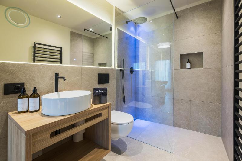 Design Apartment with Balcony and Panoramic view image 4