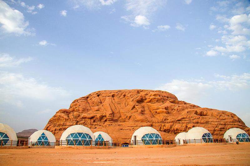 Desert Season Luxury Camp Wadi Rum Boutique Tents & Stargazing - image 3