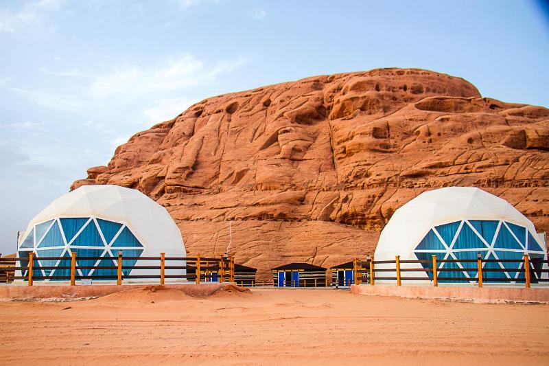 Desert Season Luxury Camp Wadi Rum Boutique Tents & Stargazing - image 15