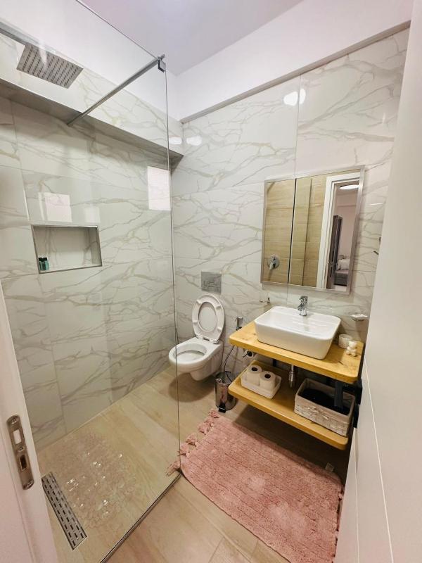 Saranda Lotus One Bedroom - image 3