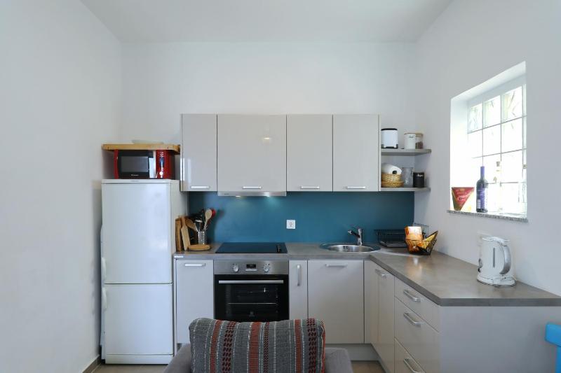 Apartments by the sea Mandre Pag - 24320 - image 11