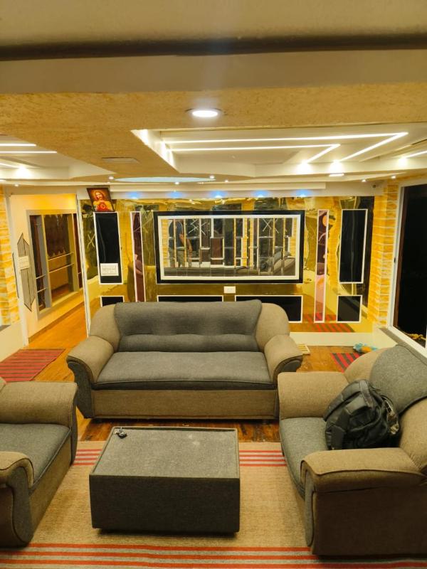 Double Decker Boathouse - image 24