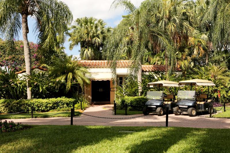 Courtyard Villa image 3