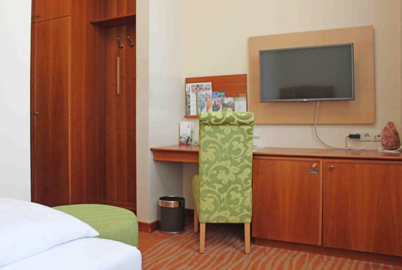 Deluxe Double Room image 3