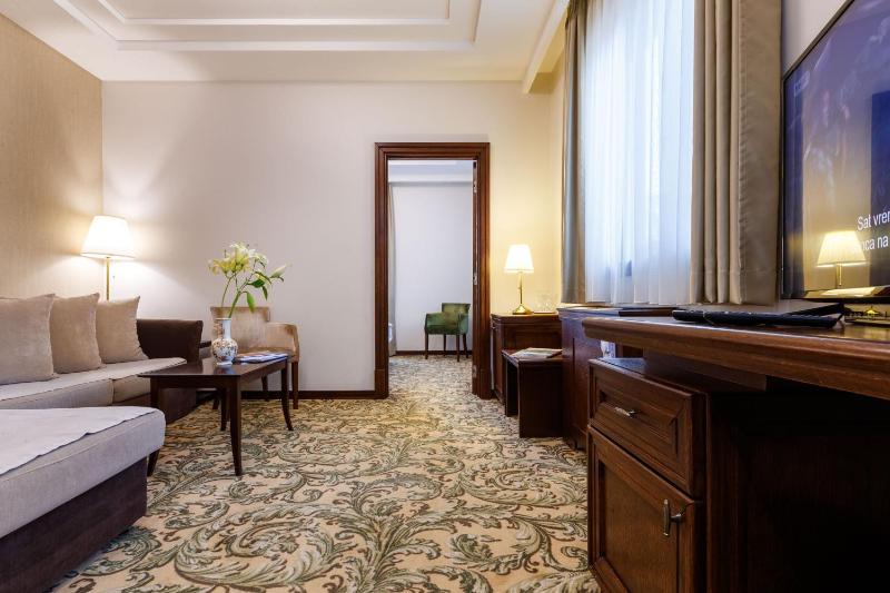 Suite with Balcony image 4