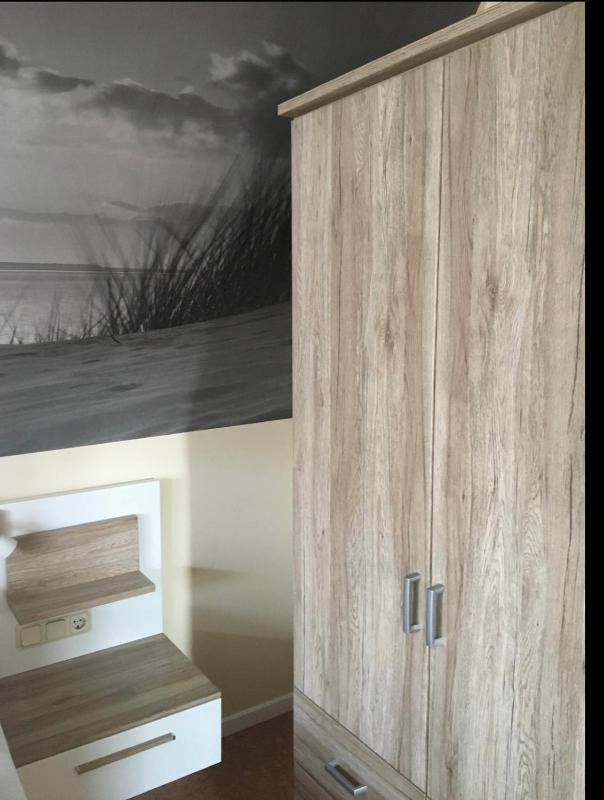 One-Bedroom Apartment image 4