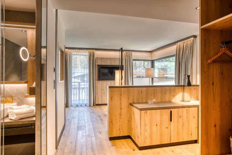 Suite with Sauna image 4