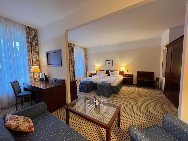 Junior Suite image 4