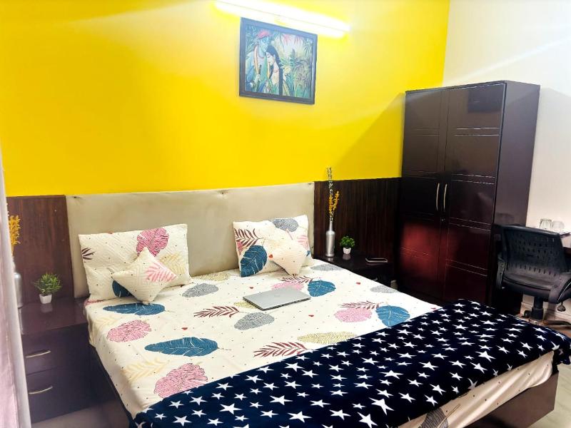 Ivaan Sector 28 Gurgaon - image 3