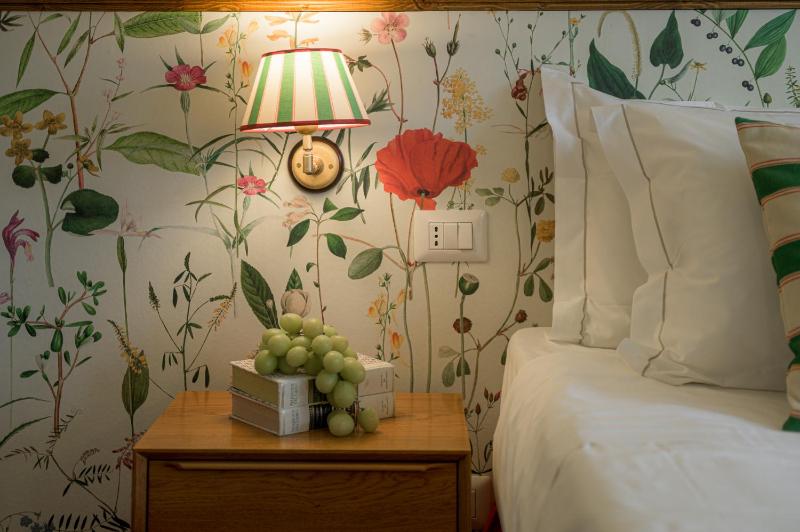 Double Room with Pool View - Dependance image 2