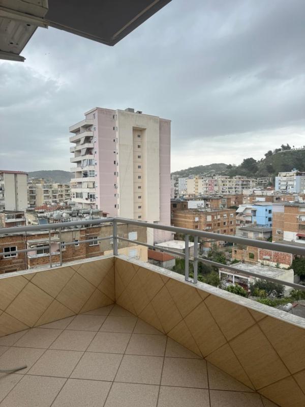 Elenis home - image 16