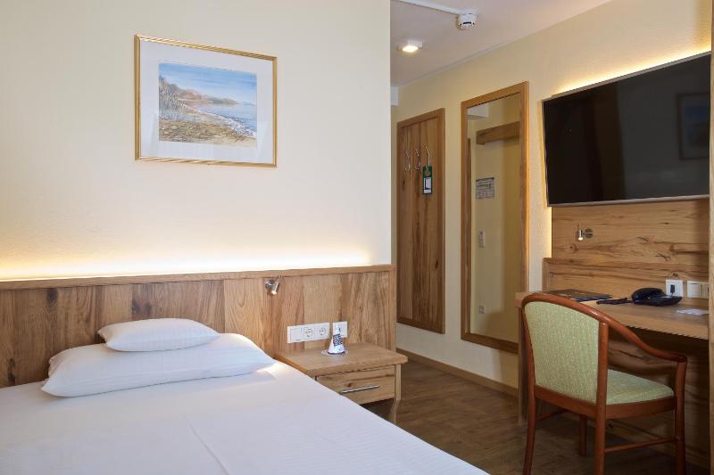 Standard Single Room image 1