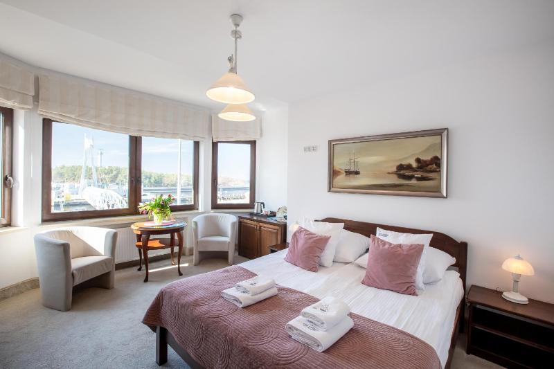 Double Room with Sea View image 1