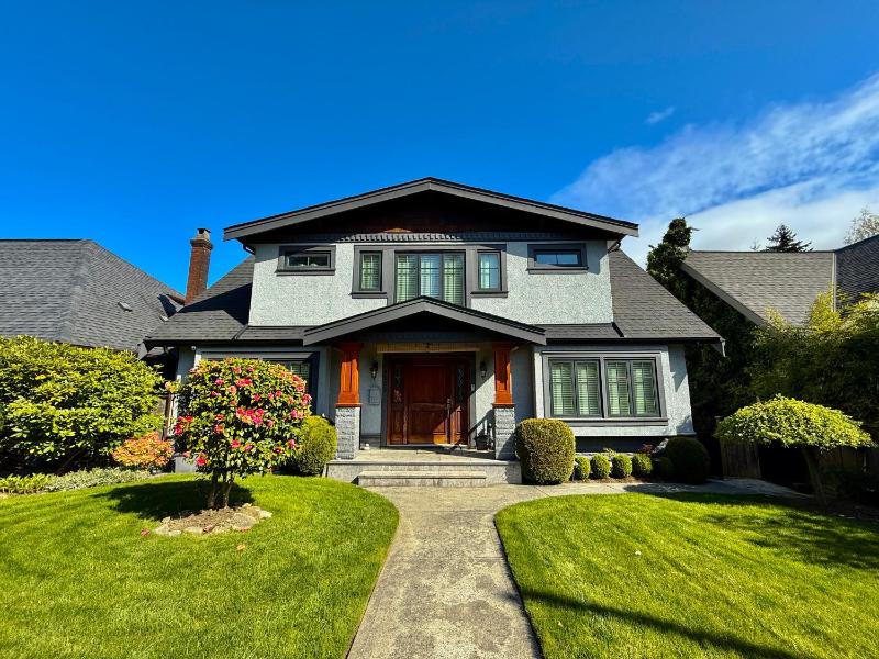 Bay View House - image 1