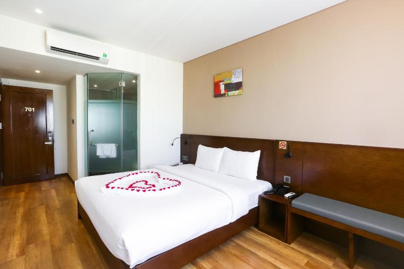 Pink Garden Hotel - image 3