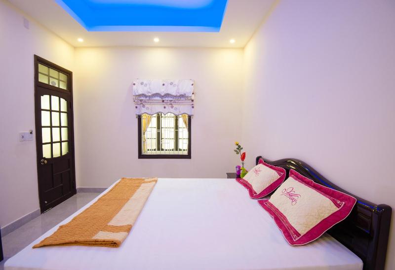 Royal Homestay - image 16