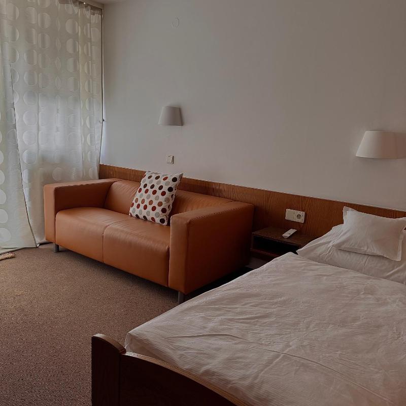 Single Room image 1