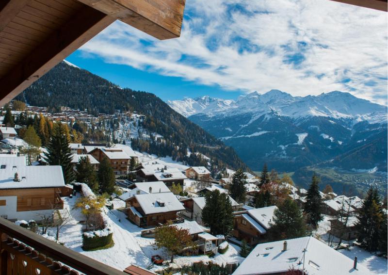 Three-Bedroom Apartment - Penthouse Grand Combin image 4