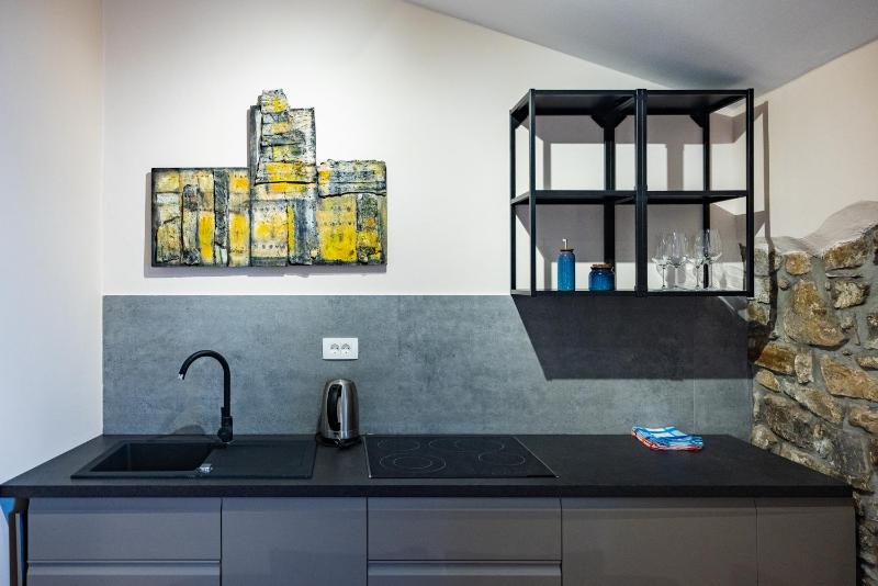 Two-Bedroom Apartment with Balcony image 2