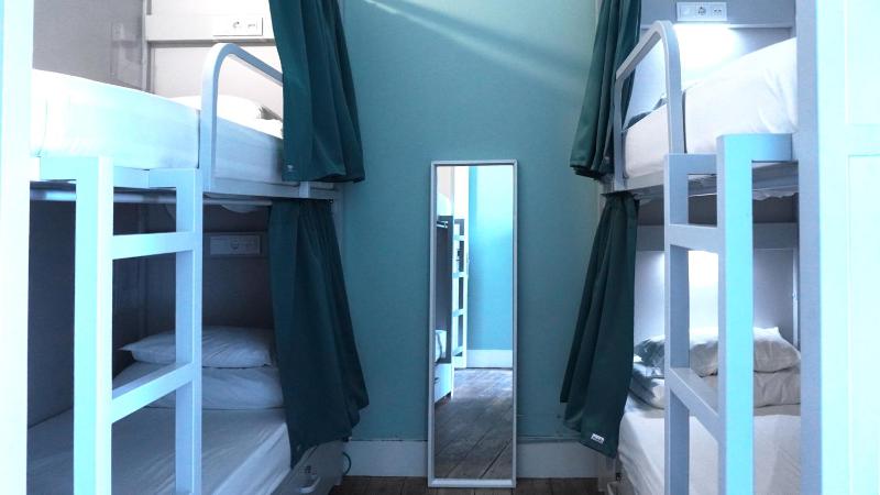 Bed in 4-Bed Mixed Dormitory Room image 1