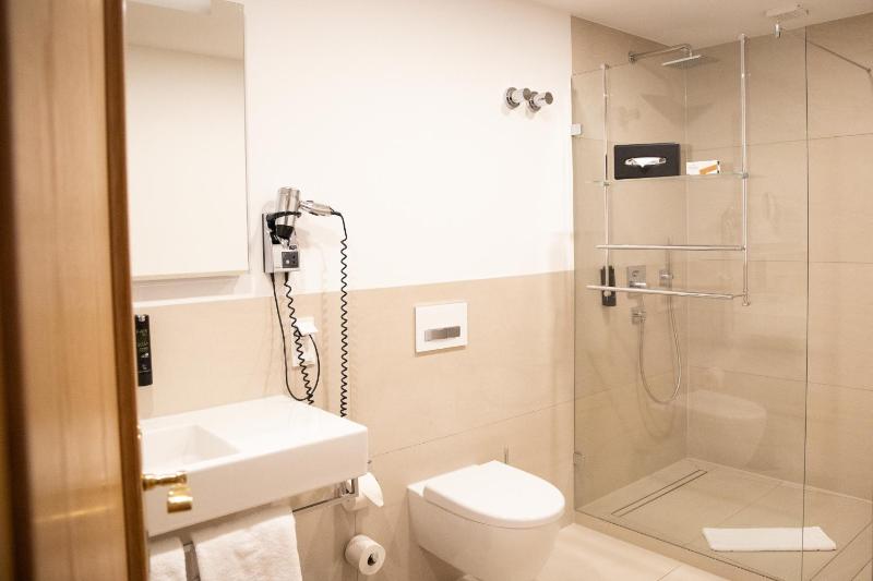 Superior Double Room image 2
