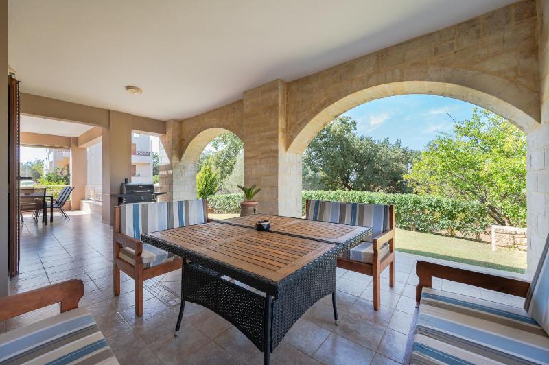 Villa image 4