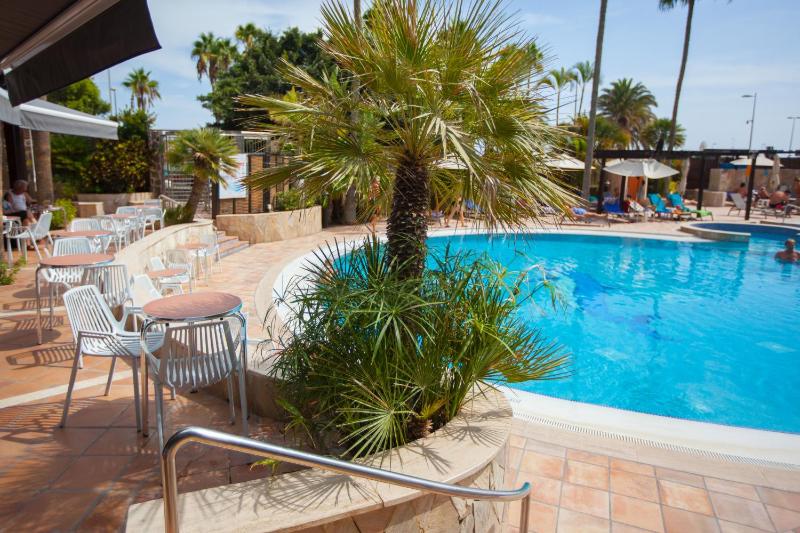 Corallium Dunamar by Lopesan Hotels-Adults Only - image 2