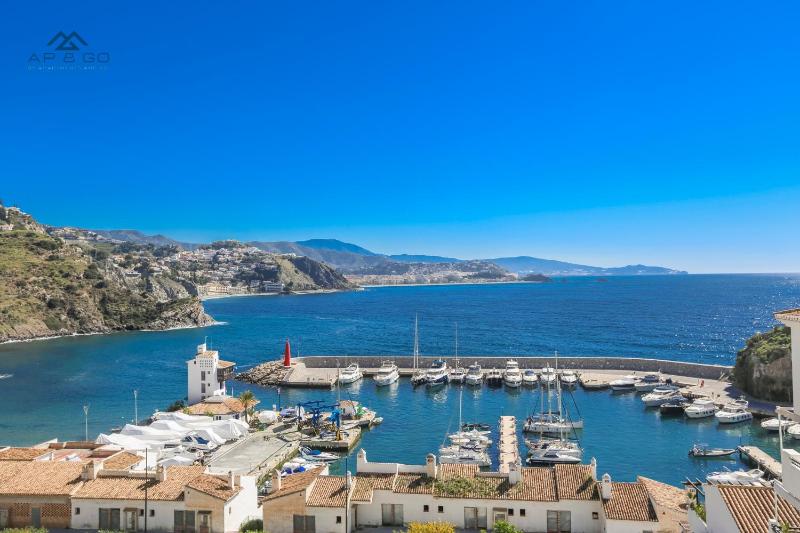 Icon Deluxe Marina Views - image 19