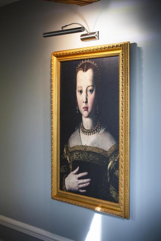 King Suite - Lounge Area image 4