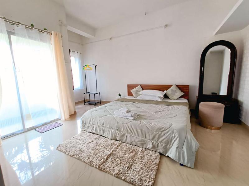 The Cozy Nook 1BHK - image 1