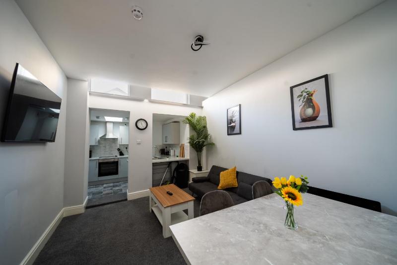 Open Mind Property - Cosy Flat with 2 beds - image 8