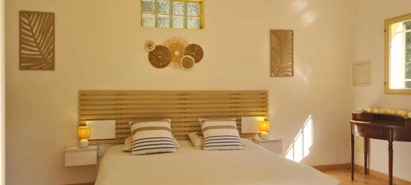 Large Double Room image 2