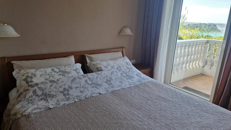 One-Bedroom Apartment with Sea View image 1