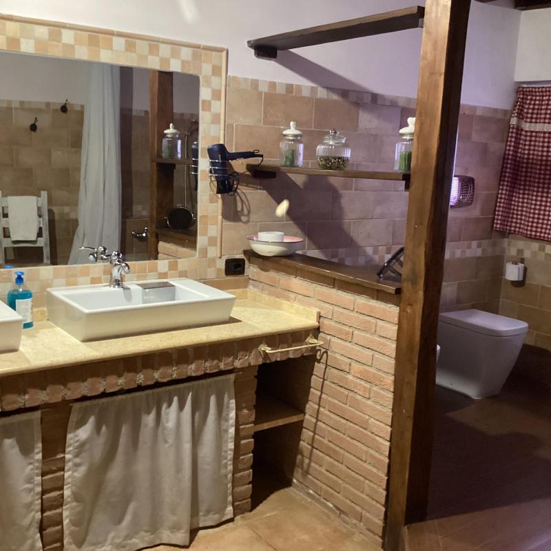 Family Room with Private External Bathroom image 3