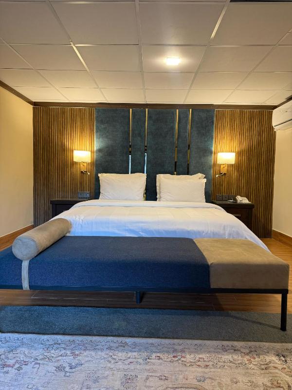 Double Room with Mountain View image 2