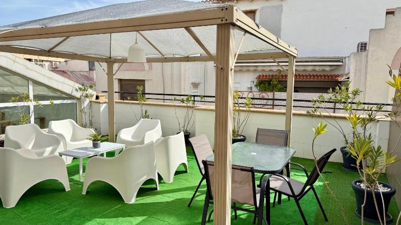 Deluxe Apartment - Split Level with Terrace image 3