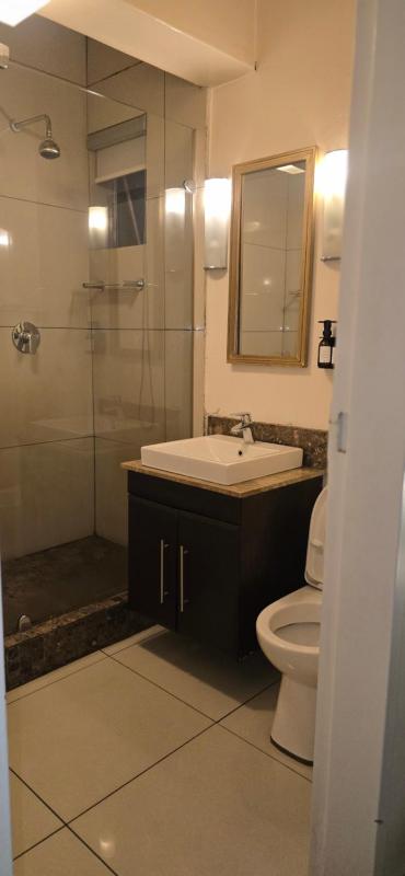 Ascot Hotel - image 2