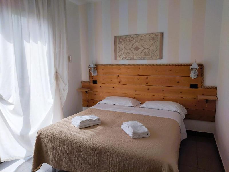 Budget Double Room image 1