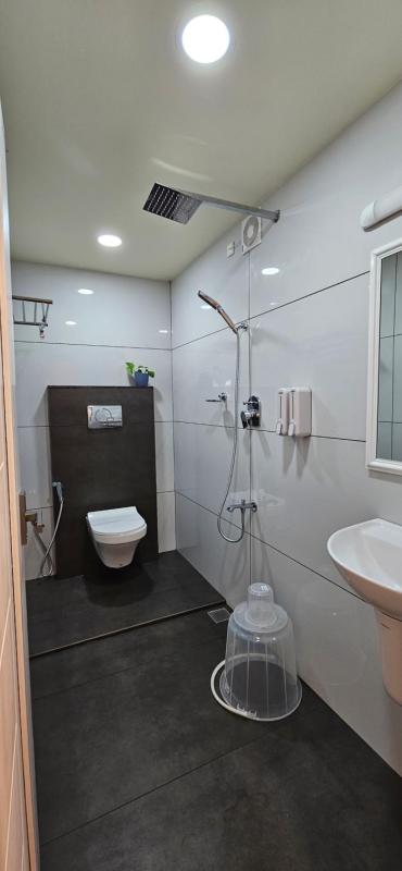 S & B Dreams House - image 35