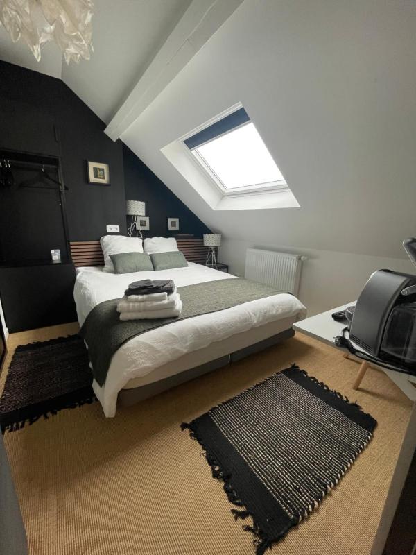 Double Room with Garden View image 1
