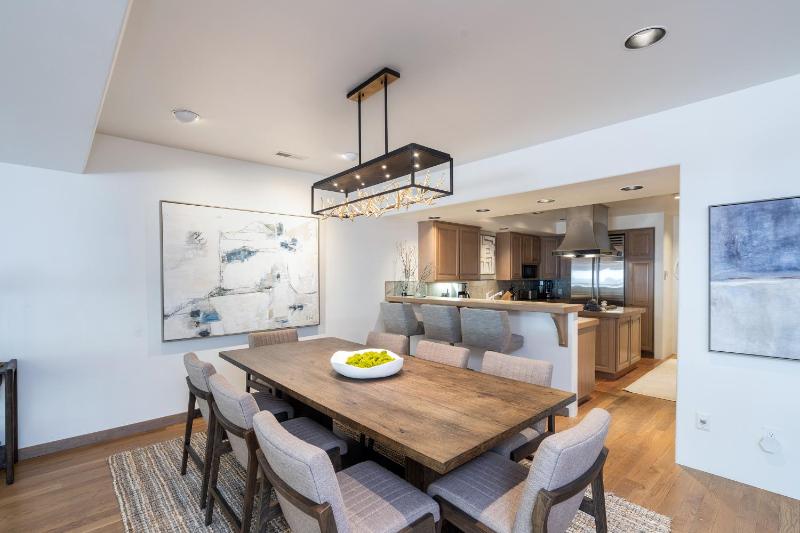 Heritage Penthouse by Exceptional Stays - image 15